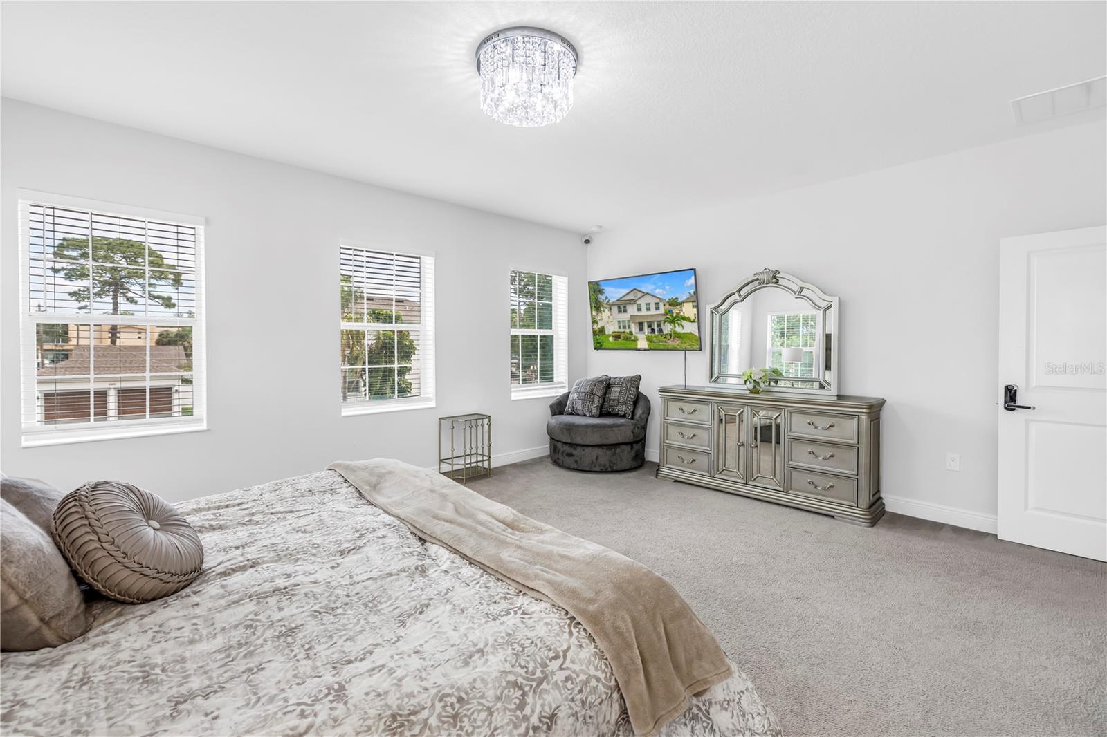 St Petersburg, Florida, 33710, United States, 4 Bedrooms Bedrooms, ,3 BathroomsBathrooms,Residential,Active,1936373