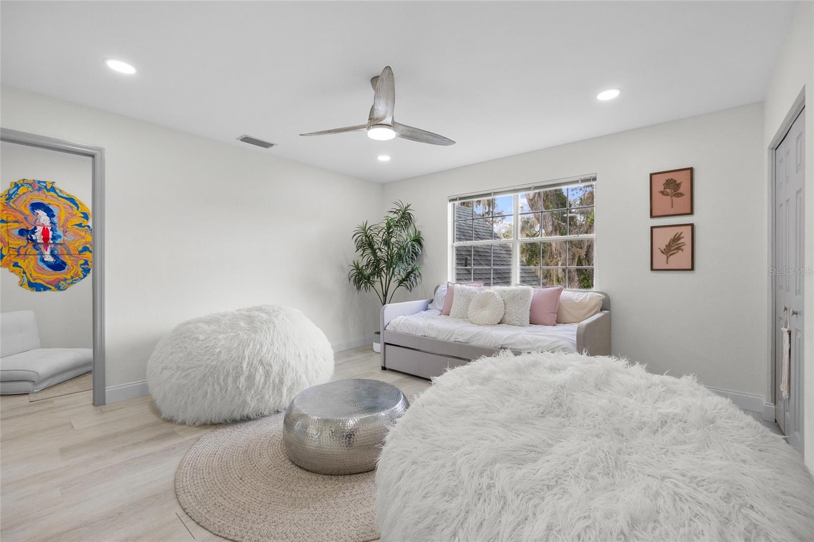 Alachua, Florida, 32615, United States, 5 Bedrooms Bedrooms, ,7 BathroomsBathrooms,Residential,Active,2009170