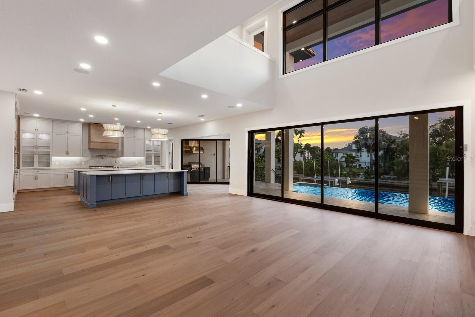 Sarasota, Florida, 34242, United States, 4 Bedrooms Bedrooms, ,6 BathroomsBathrooms,Residential,Active,1941333