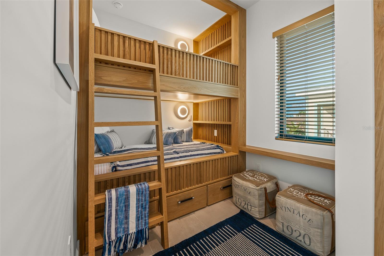 Bradenton Beach, Florida, 34217, United States, ,6 BathroomsBathrooms,Residential,Active,1829944