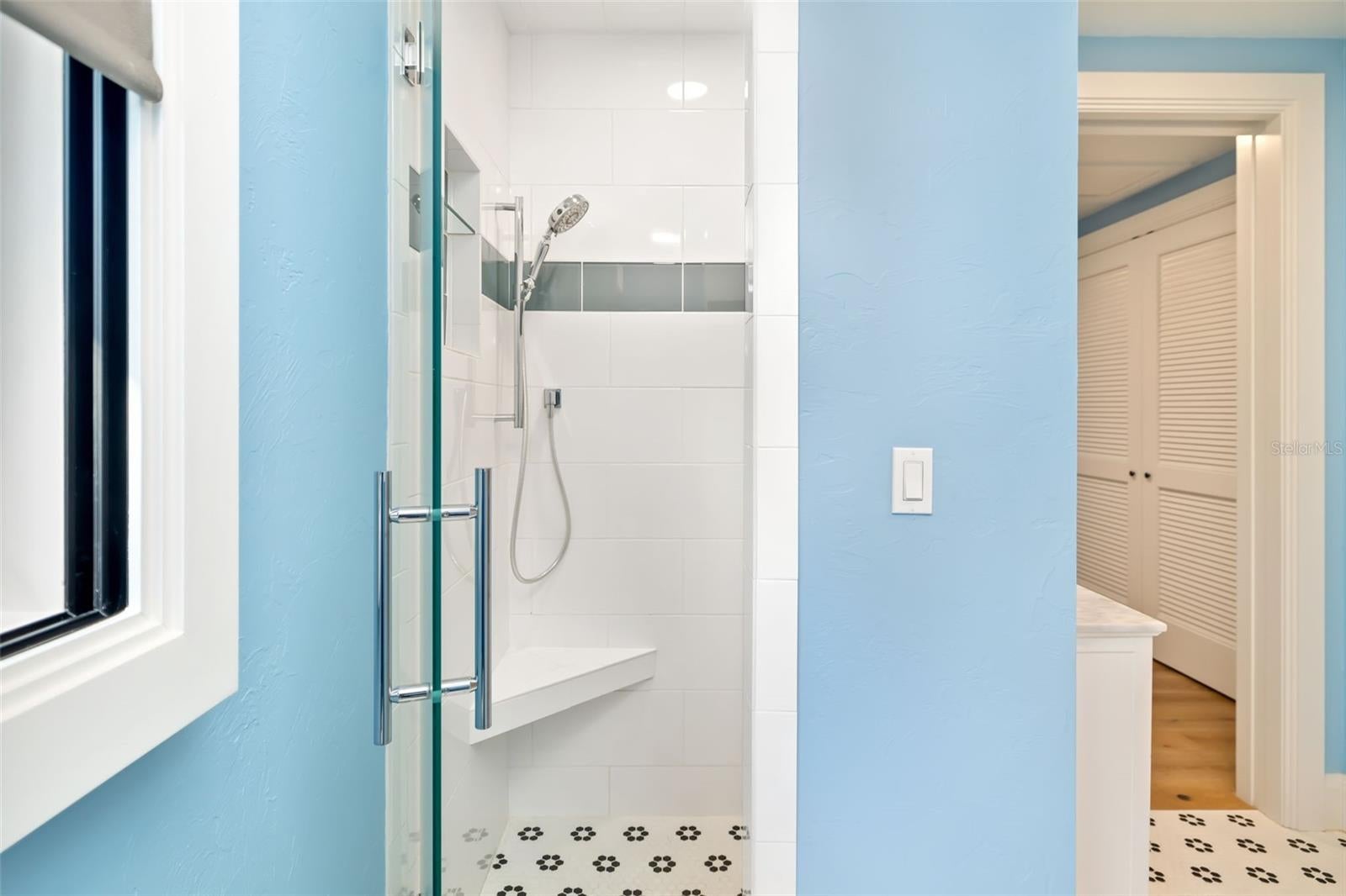 Longboat Key, Florida, 34228, United States, 3 Bedrooms Bedrooms, ,4 BathroomsBathrooms,Residential,Active,1995265