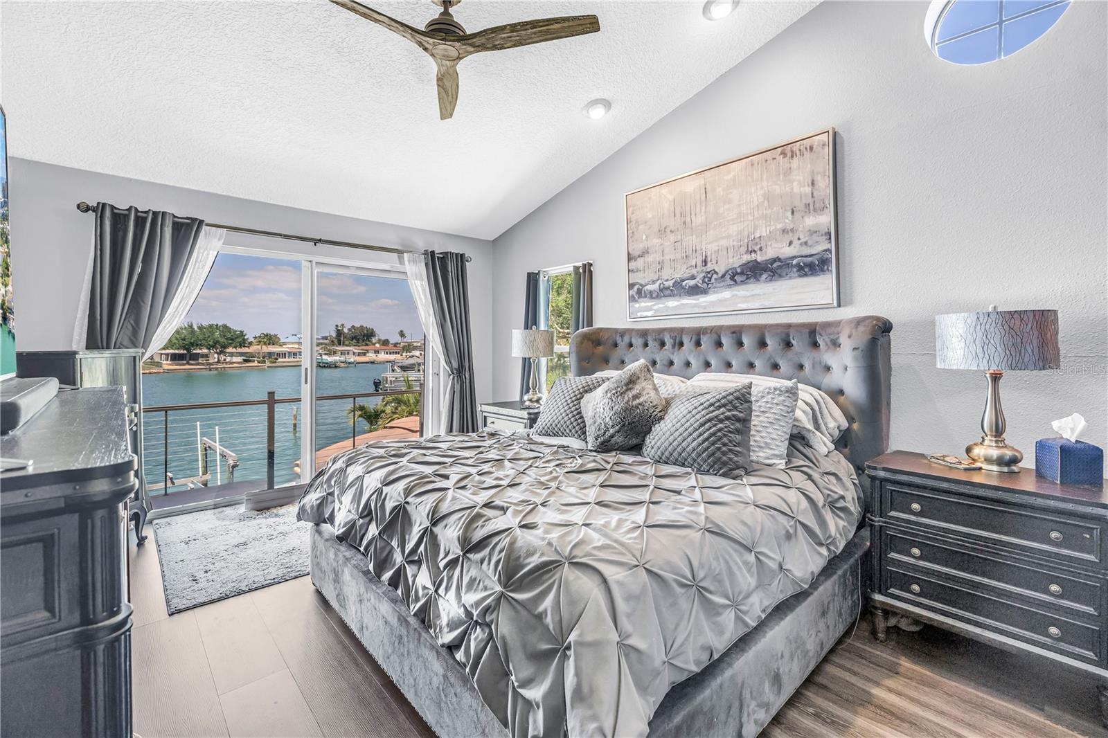 St Pete Beach, Florida, 33706, United States, 5 Bedrooms Bedrooms, ,3 BathroomsBathrooms,Residential,Active,2041617
