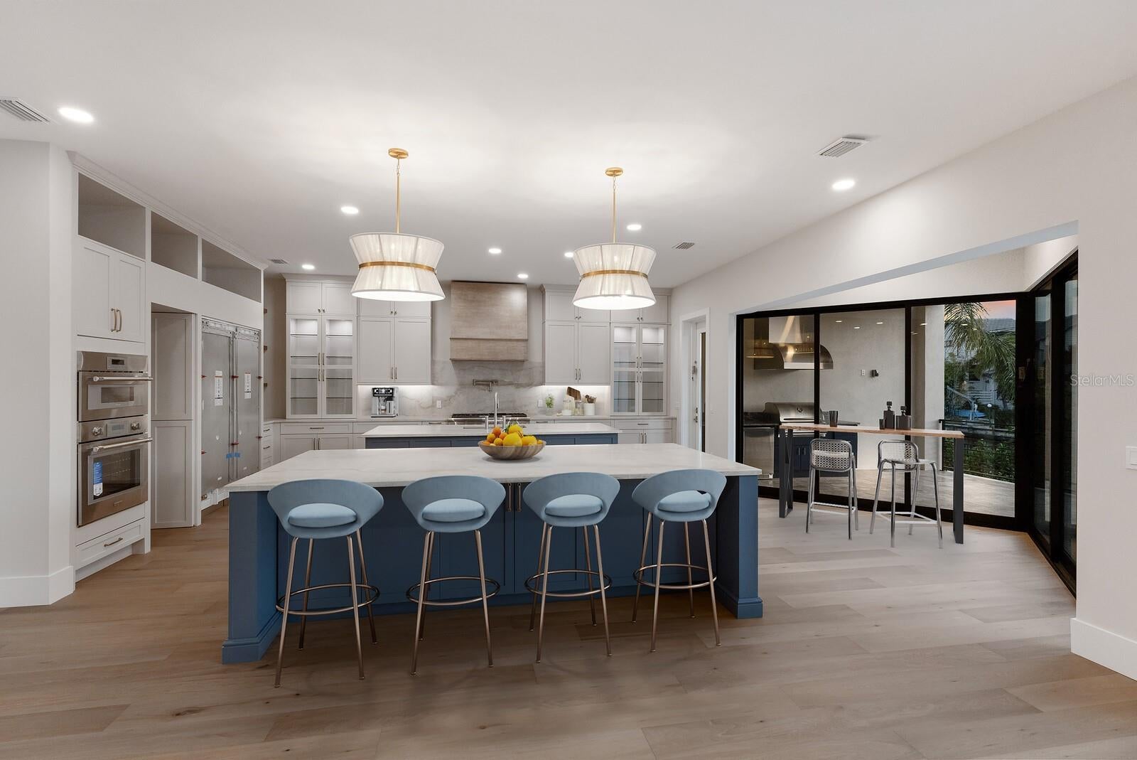 Sarasota, Florida, 34242, United States, 4 Bedrooms Bedrooms, ,6 BathroomsBathrooms,Residential,Active,1941333