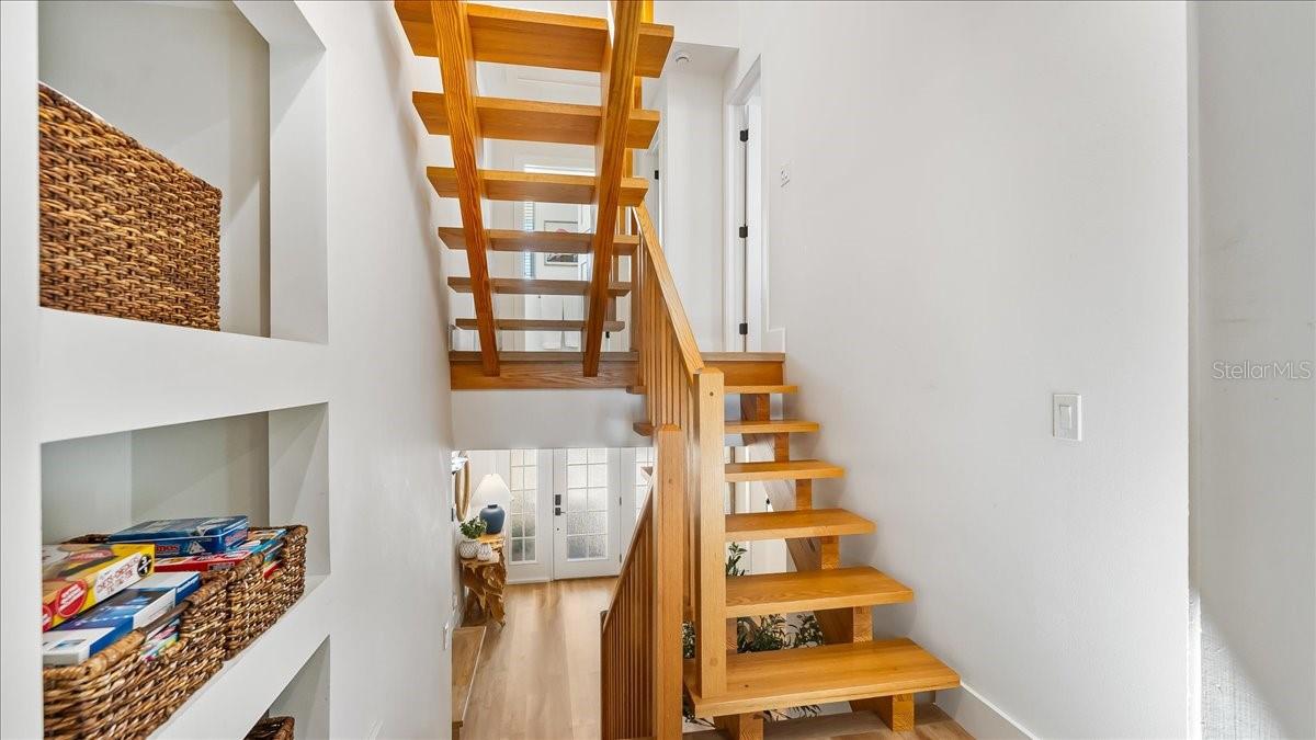 Cocoa Beach, Florida, 32931, United States, 5 Bedrooms Bedrooms, ,4 BathroomsBathrooms,Residential,Active,1880011