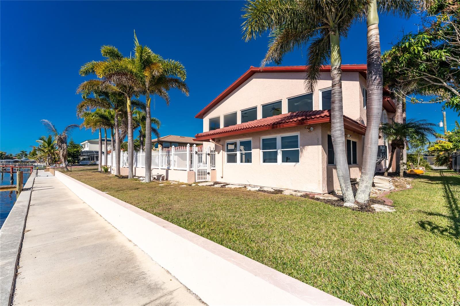 Port Charlotte, Florida, 33952, United States, 5 Bedrooms Bedrooms, ,5 BathroomsBathrooms,Residential,Active,2010210