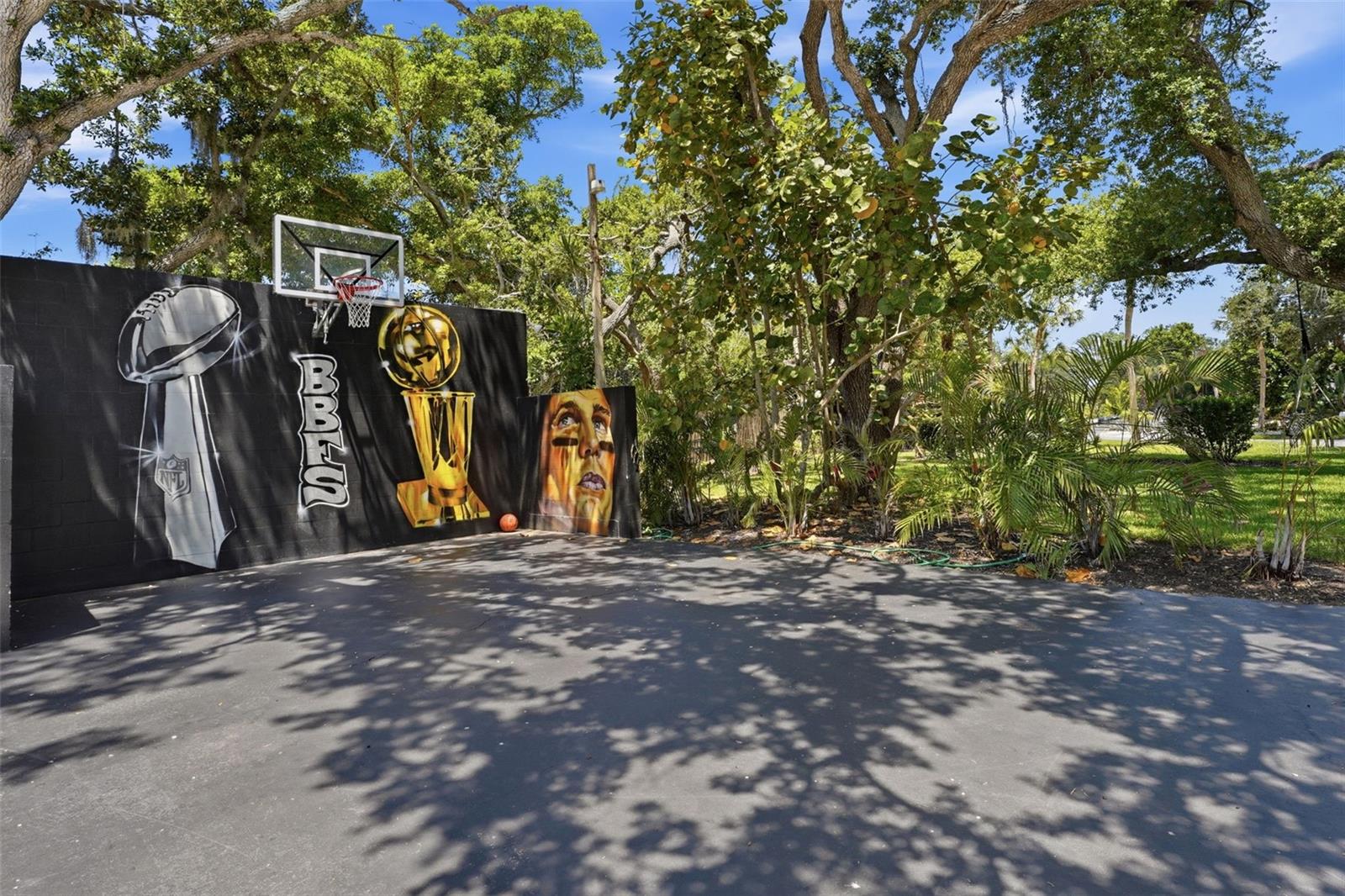 Sarasota, Florida, 34242, United States, 5 Bedrooms Bedrooms, ,4 BathroomsBathrooms,Residential,Active,2045533