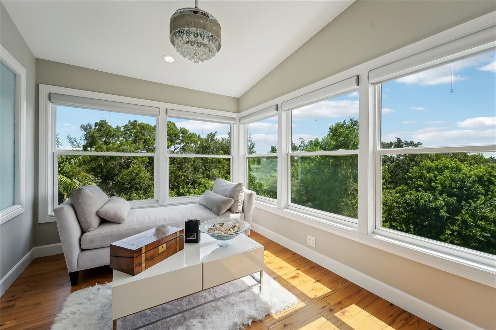 Longboat Key, Florida, 34228, United States, 3 Bedrooms Bedrooms, ,3 BathroomsBathrooms,Residential,Active,1993956