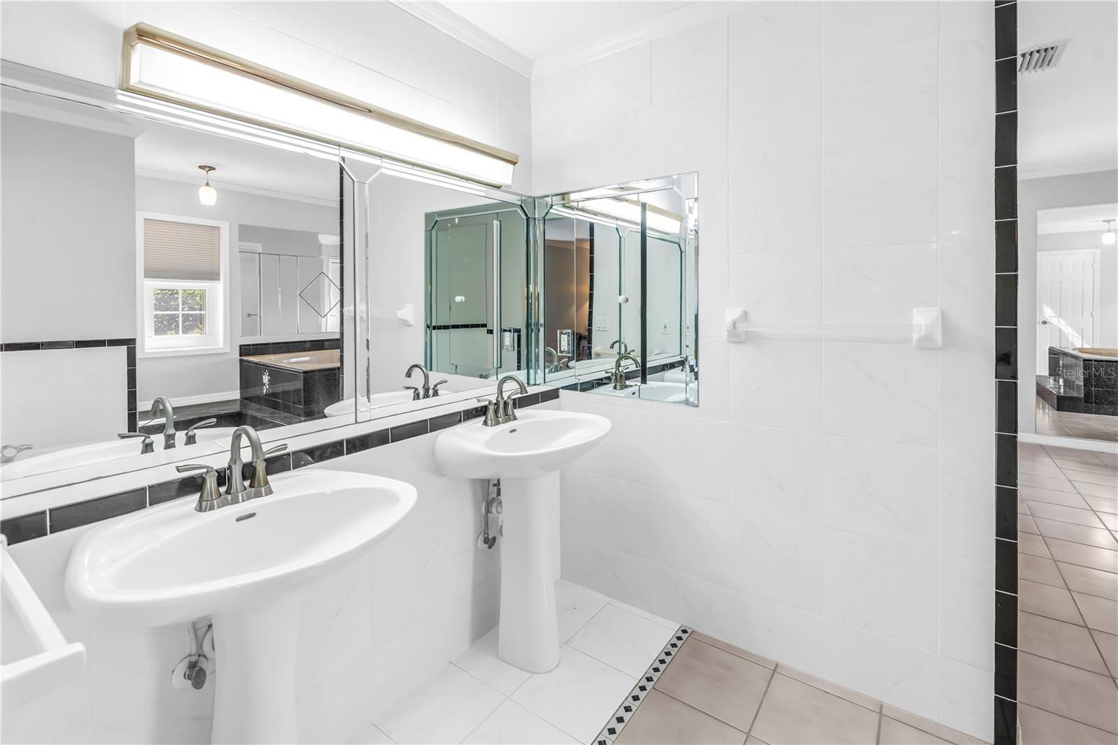 Tierra Verde, Florida, 33715, United States, 4 Bedrooms Bedrooms, ,5 BathroomsBathrooms,Residential,Active,1963248