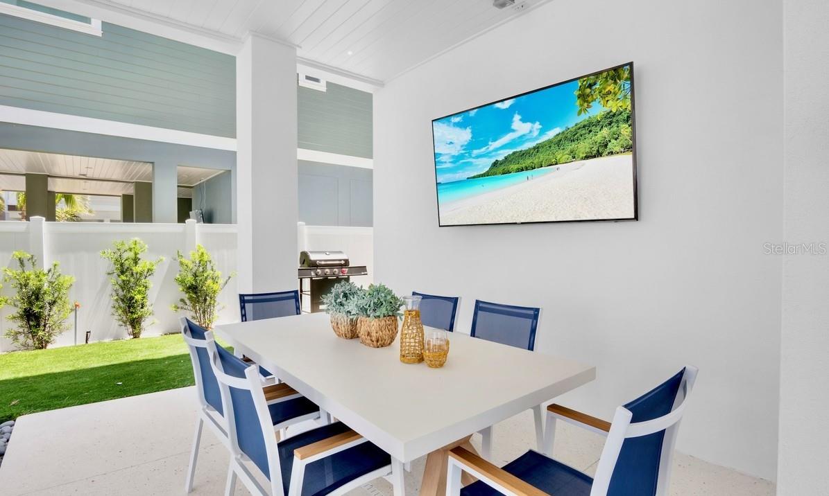 Bradenton Beach, Florida, 34217, United States, 7 Bedrooms Bedrooms, ,8 BathroomsBathrooms,Residential,Active,1929473