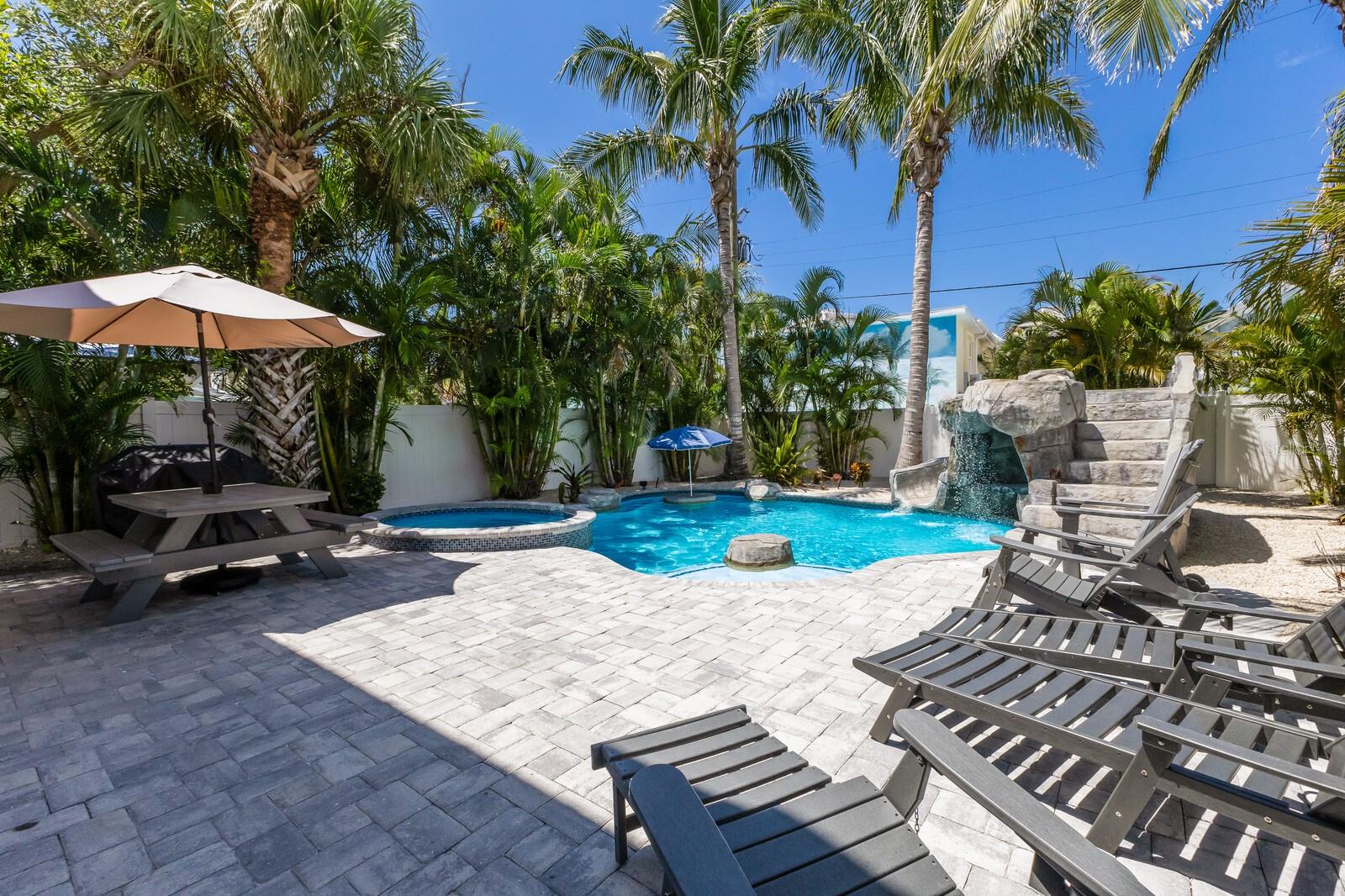 Sarasota, Florida, 34242, United States, 7 Bedrooms Bedrooms, ,6 BathroomsBathrooms,Residential,Active,1926695