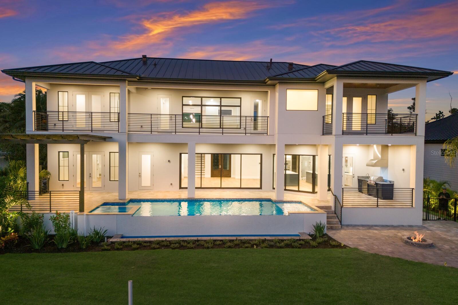 Sarasota, Florida, 34242, United States, 4 Bedrooms Bedrooms, ,6 BathroomsBathrooms,Residential,Active,1941333