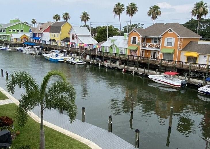 Siesta Key, Florida, 34242, United States, 3 Bedrooms Bedrooms, ,3 BathroomsBathrooms,Residential,Active,1762821