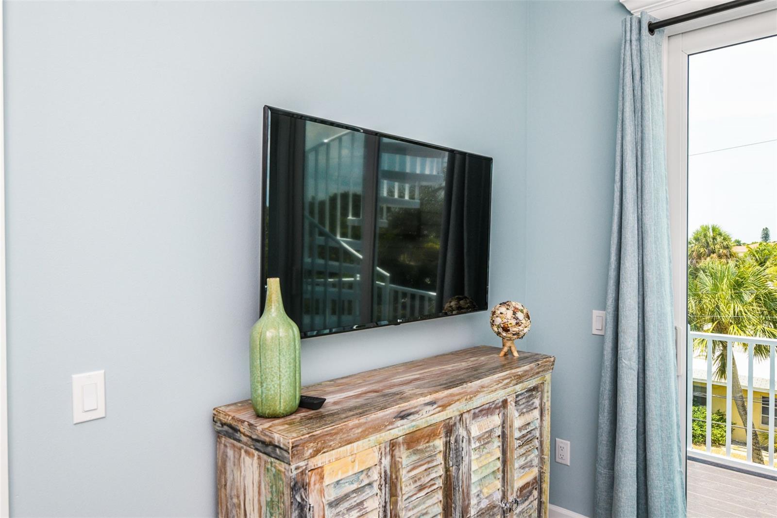 Sarasota, Florida, 34236, United States, 7 Bedrooms Bedrooms, ,8 BathroomsBathrooms,Residential,Active,1774005