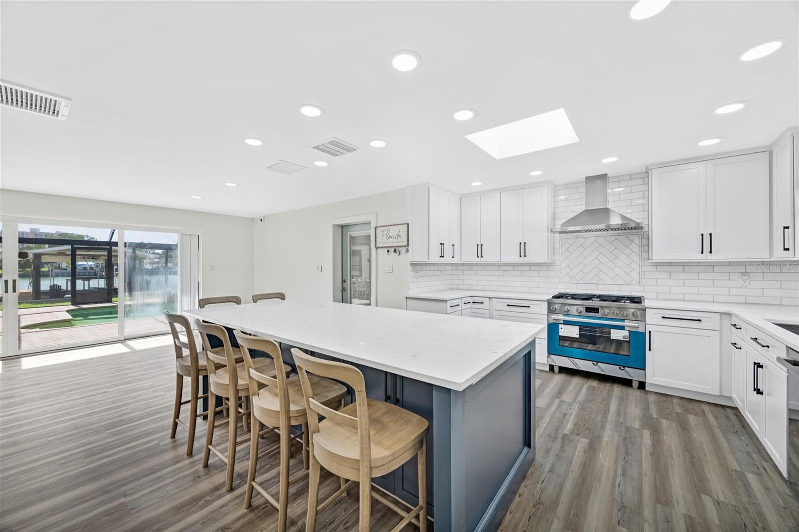 Clearwater Beach, Florida, 33767, United States, 3 Bedrooms Bedrooms, ,2 BathroomsBathrooms,Residential,Active,1894990