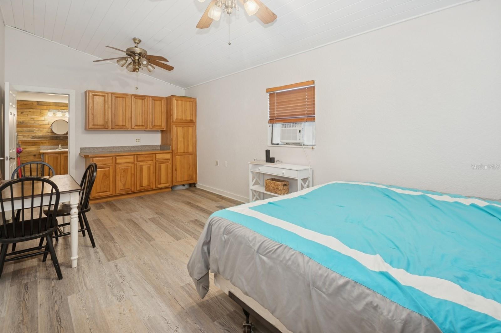 Fruitland Park, Florida, 34731, United States, 7 Bedrooms Bedrooms, ,6 BathroomsBathrooms,Residential,Active,1894791