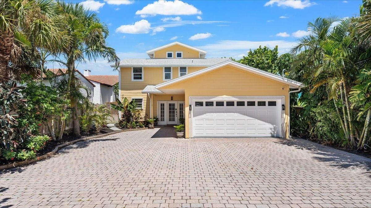 Cocoa Beach, Florida, 32931, United States, 5 Bedrooms Bedrooms, ,4 BathroomsBathrooms,Residential,Active,1880011