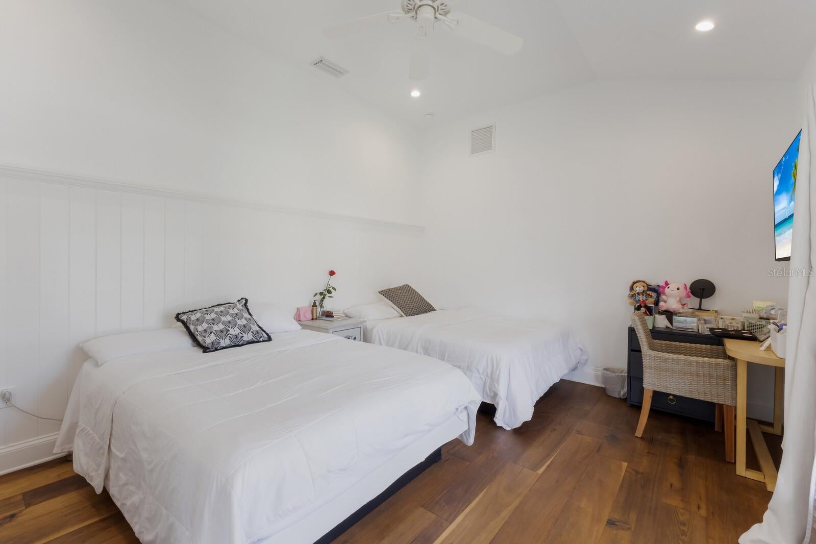 Bradenton, Florida, 34209, United States, ,4 BathroomsBathrooms,Residential,Active,1863490