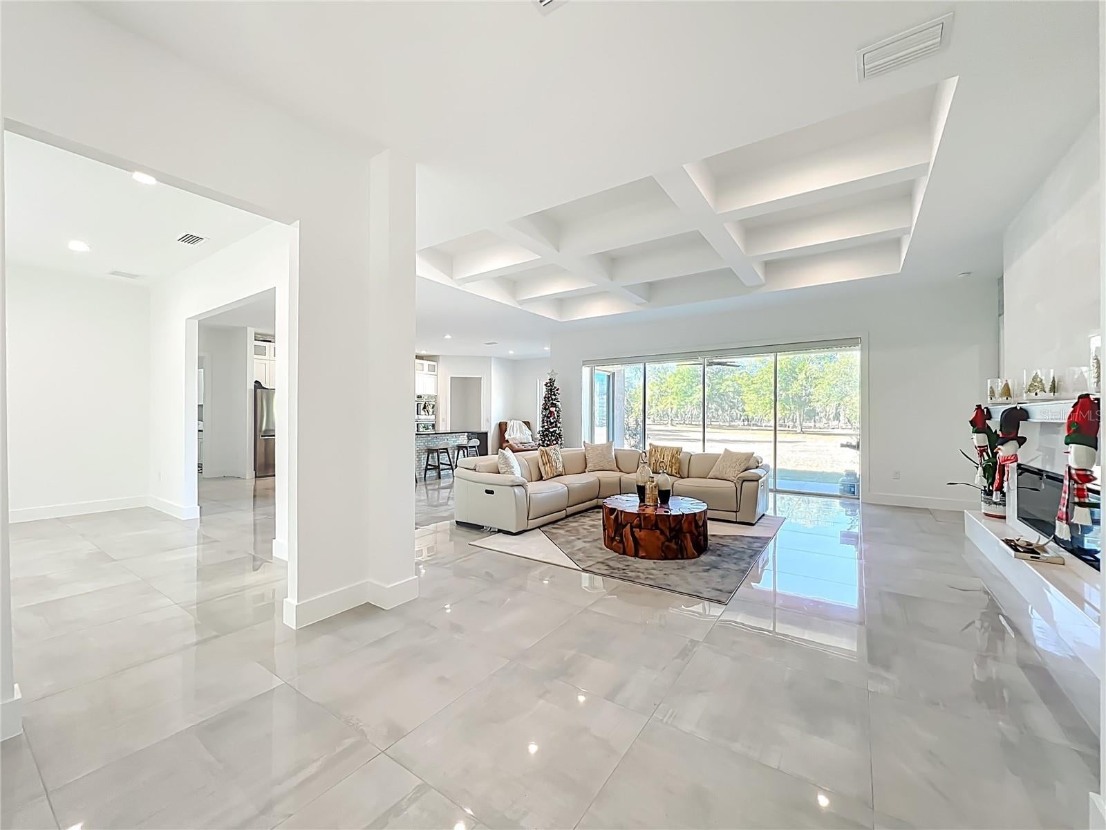 Dunnellon, Florida, 34432, United States, 5 Bedrooms Bedrooms, ,4 BathroomsBathrooms,Residential,Active,2012479