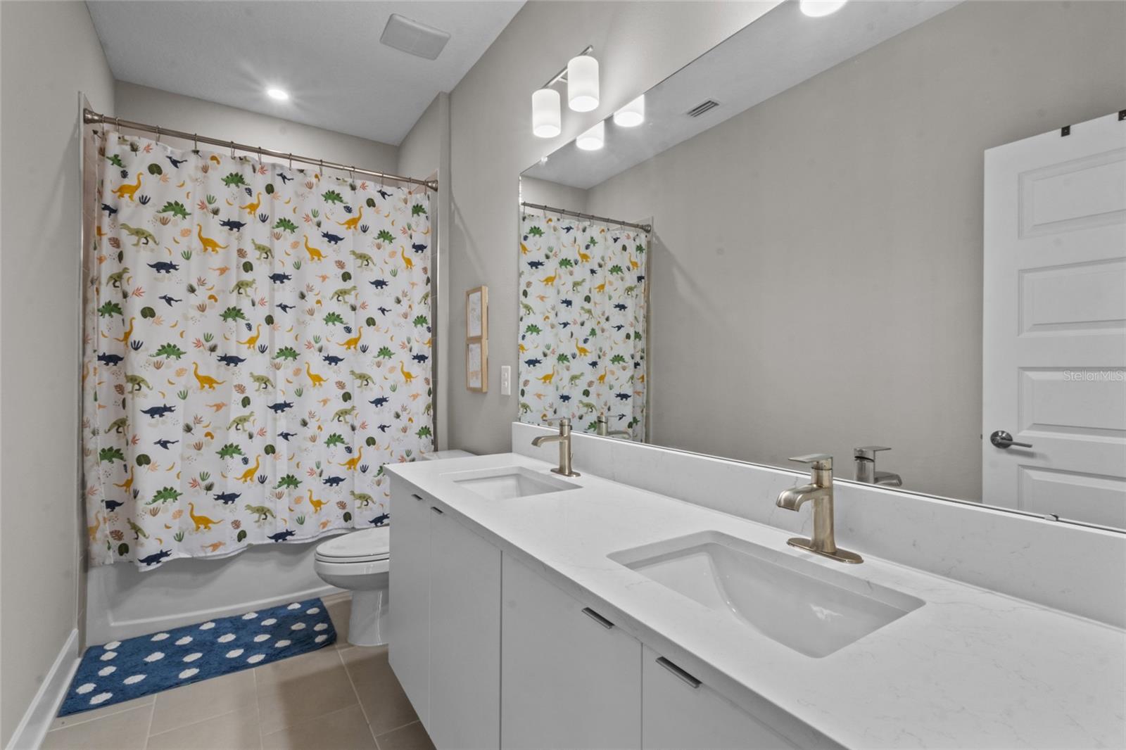 Tampa, Florida, 33609, United States, 4 Bedrooms Bedrooms, ,4 BathroomsBathrooms,Residential,Active,2010143