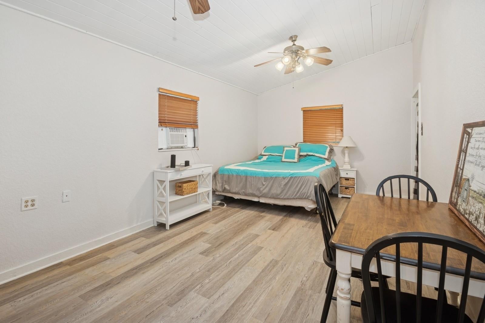Fruitland Park, Florida, 34731, United States, 7 Bedrooms Bedrooms, ,6 BathroomsBathrooms,Residential,Active,1894791