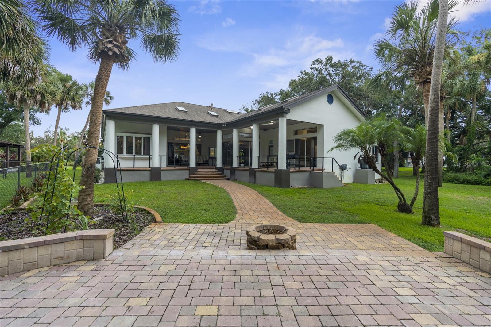 Tarpon Springs, Florida, 34689, United States, 4 Bedrooms Bedrooms, ,3 BathroomsBathrooms,Residential,Active,1900413