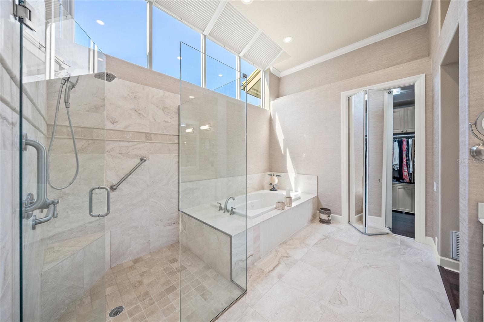 Sarasota, Florida, 34240, United States, 4 Bedrooms Bedrooms, ,5 BathroomsBathrooms,Residential,Active,1968088