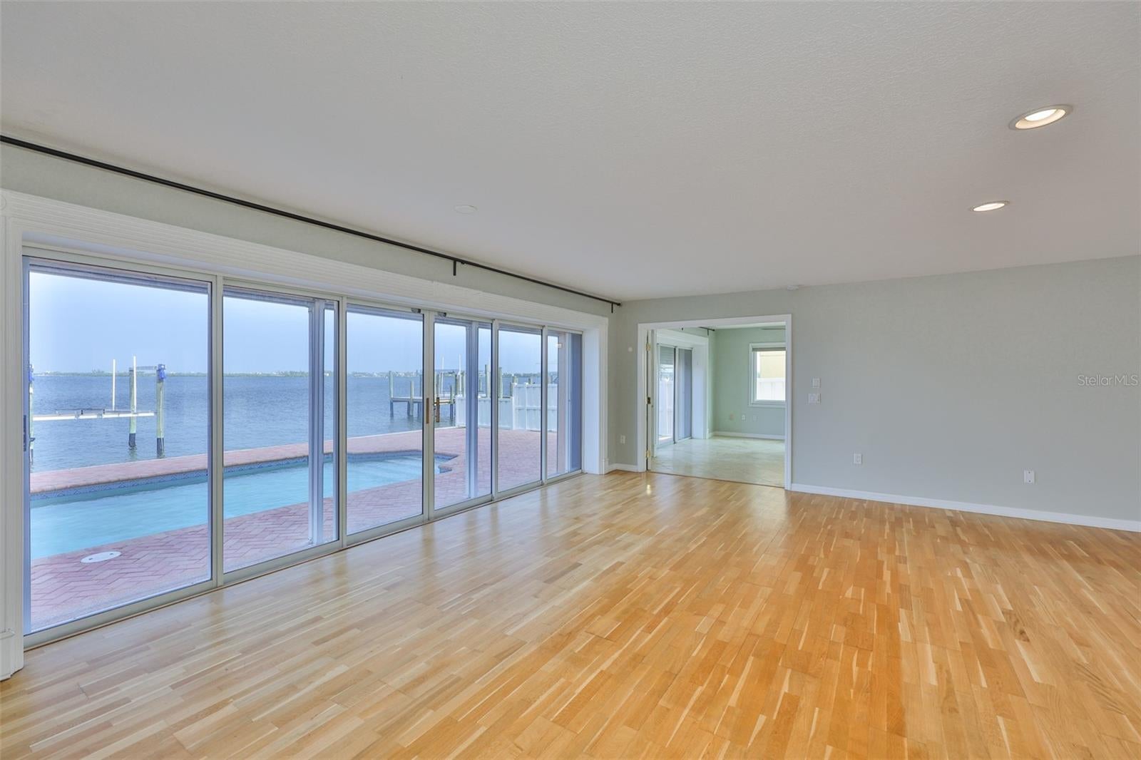 Palmetto, Florida, 34221, United States, 3 Bedrooms Bedrooms, ,3 BathroomsBathrooms,Residential,Active,1990654