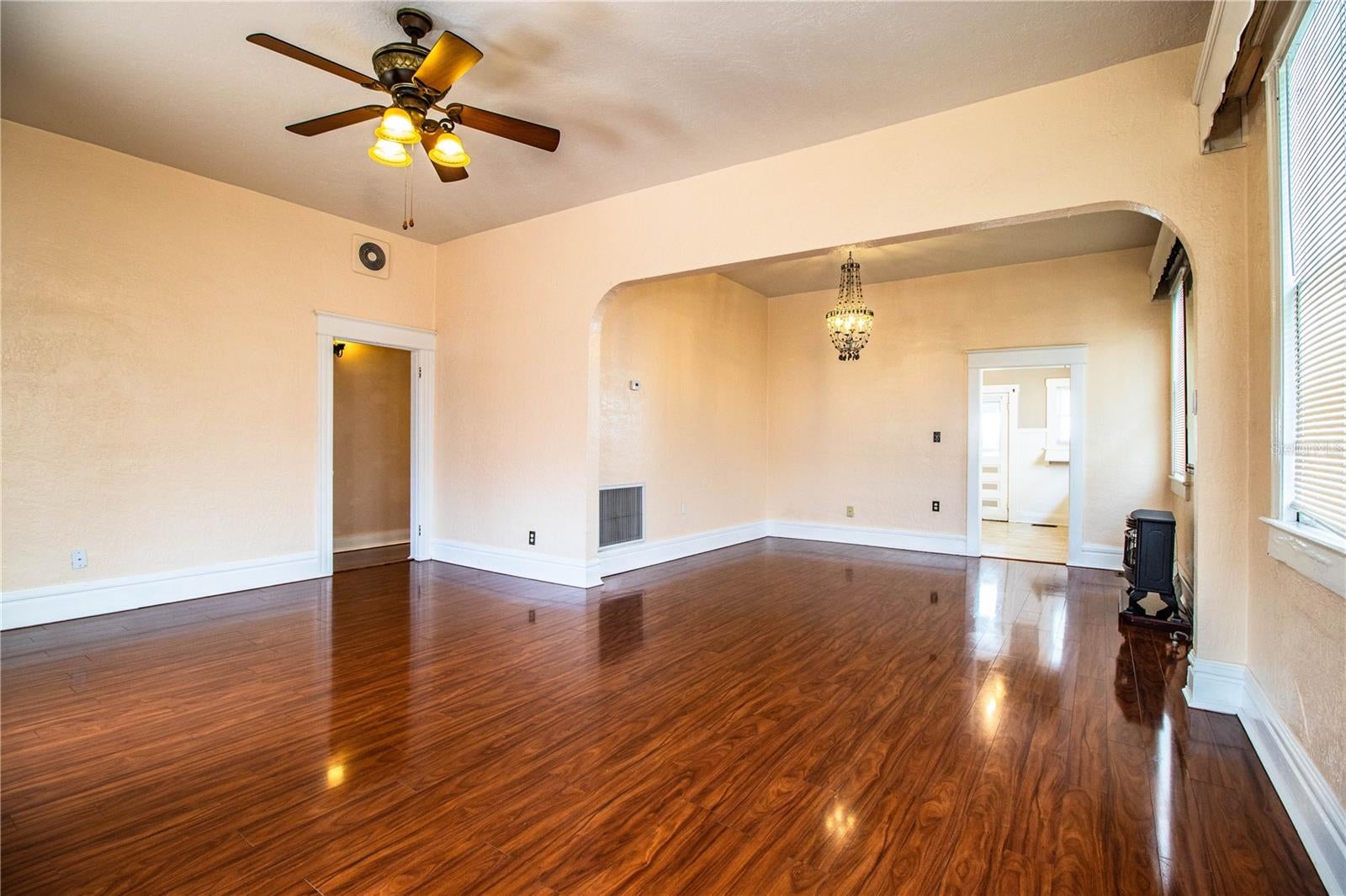 Tampa, Florida, 33606, United States, 2 Bedrooms Bedrooms, ,2 BathroomsBathrooms,Residential,Active,2012892