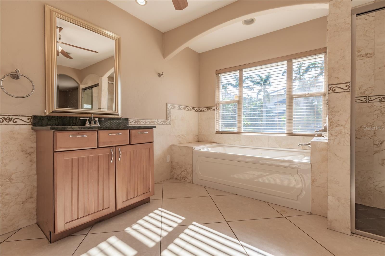 Sarasota, Florida, 34239, United States, ,Residential,Active,1703194