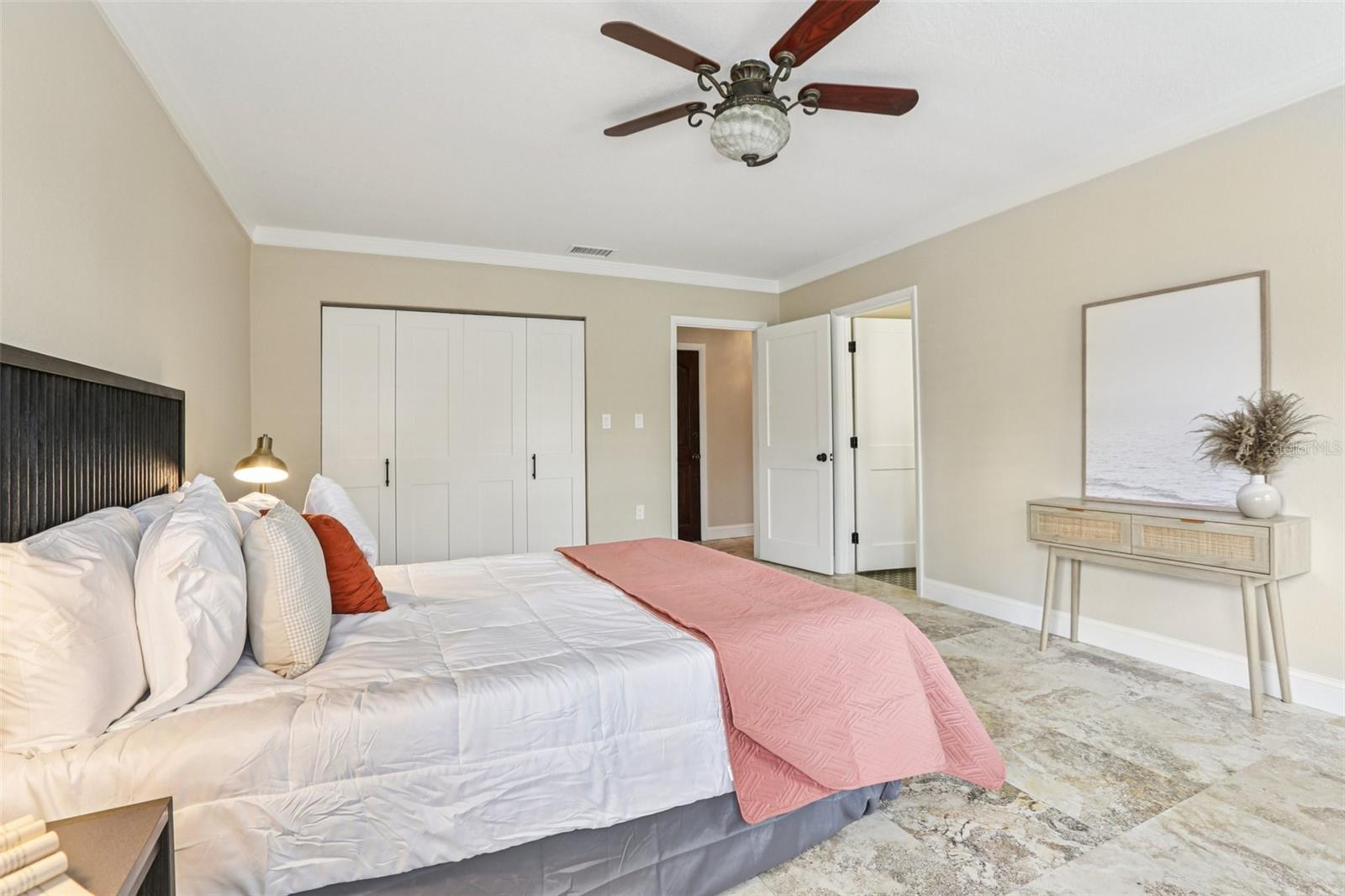 St Petersburg, Florida, 33705, United States, 4 Bedrooms Bedrooms, ,4 BathroomsBathrooms,Residential,Active,1927682