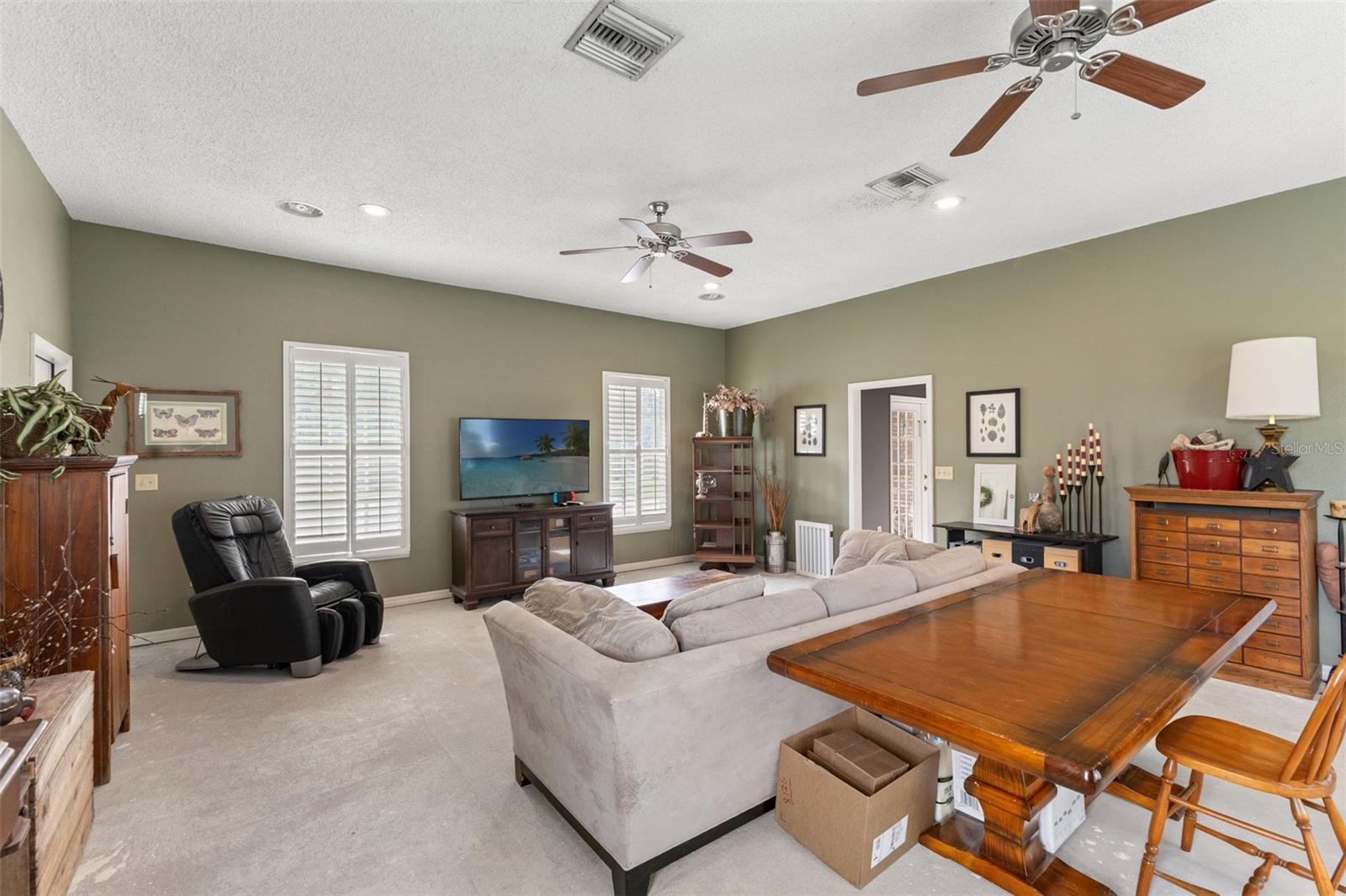 Brooksville, Florida, 34602, United States, 4 Bedrooms Bedrooms, ,6 BathroomsBathrooms,Residential,Active,1919396