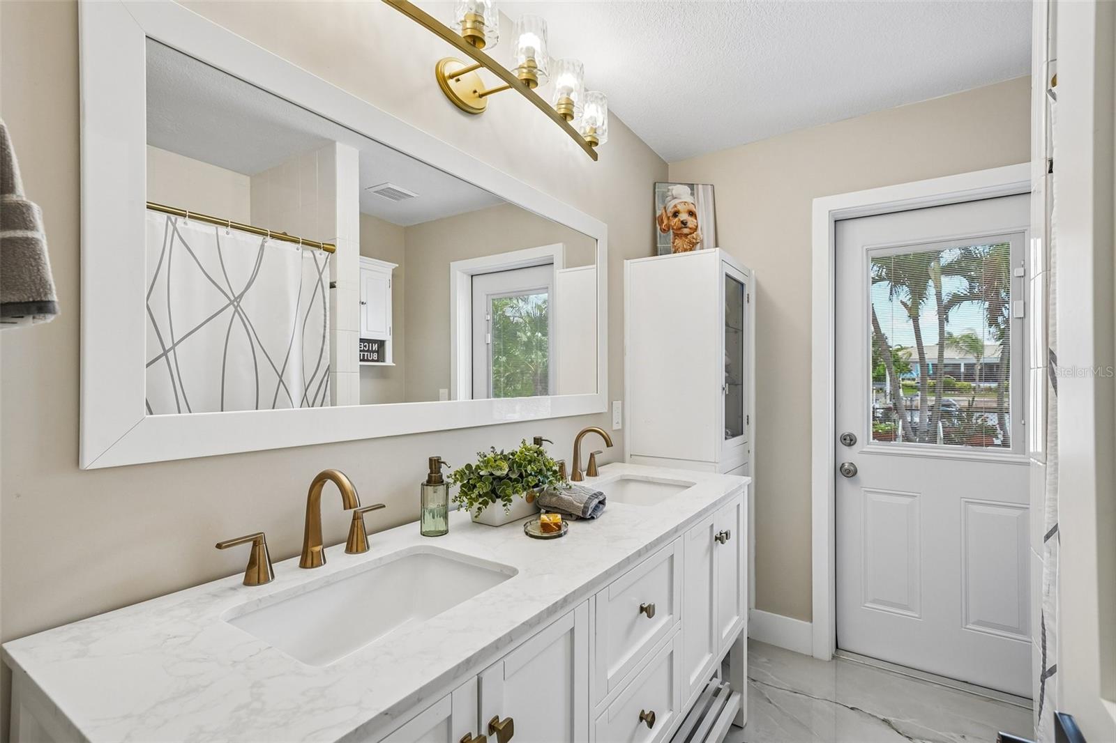 St Petersburg, Florida, 33703, United States, 5 Bedrooms Bedrooms, ,3 BathroomsBathrooms,Residential,Active,2051998