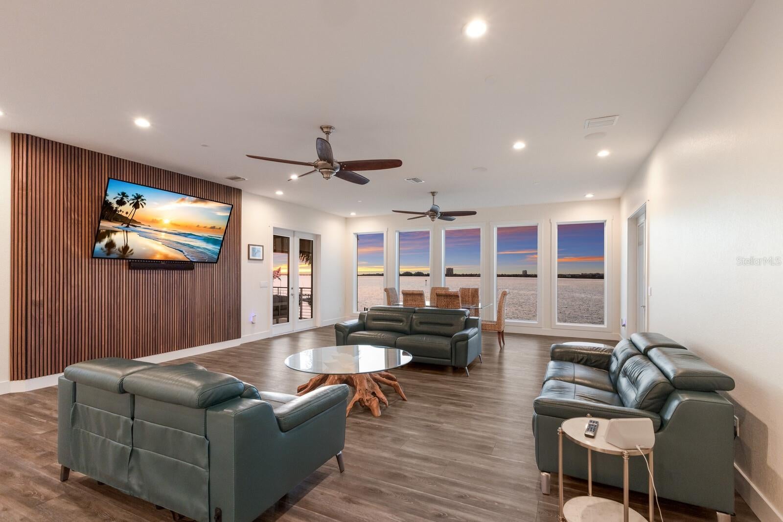 Bradenton, Florida, 34208, United States, ,5 BathroomsBathrooms,Residential,Active,1745633