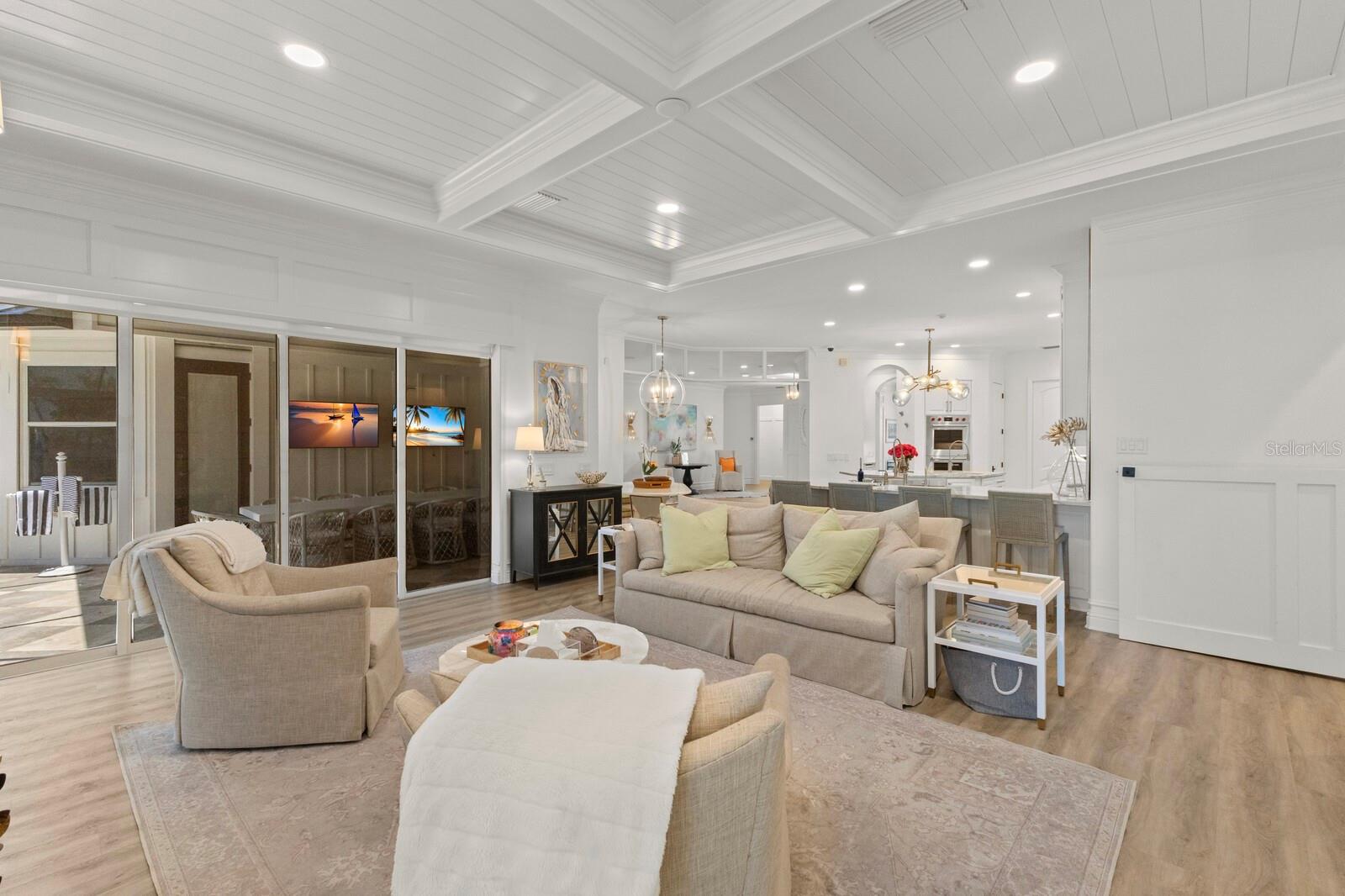 Bradenton, Florida, 34209, United States, 5 Bedrooms Bedrooms, ,6 BathroomsBathrooms,Residential,Active,1800164