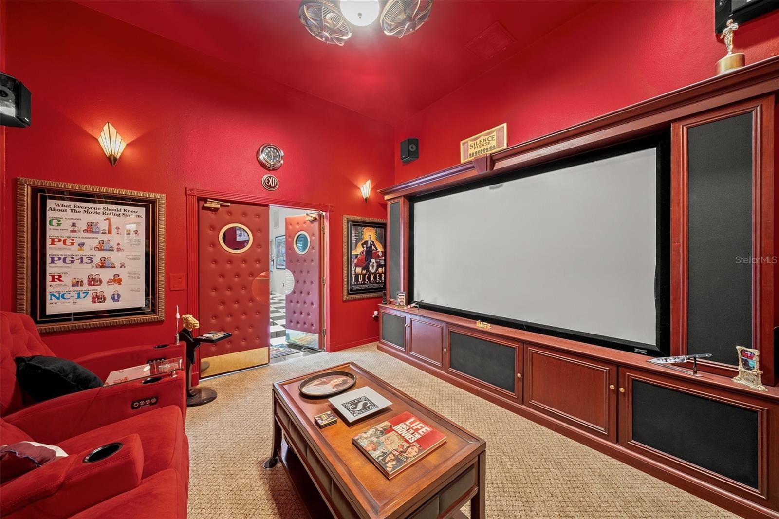 Sarasota, Florida, 34241, United States, 5 Bedrooms Bedrooms, ,4 BathroomsBathrooms,Residential,Active,1894526