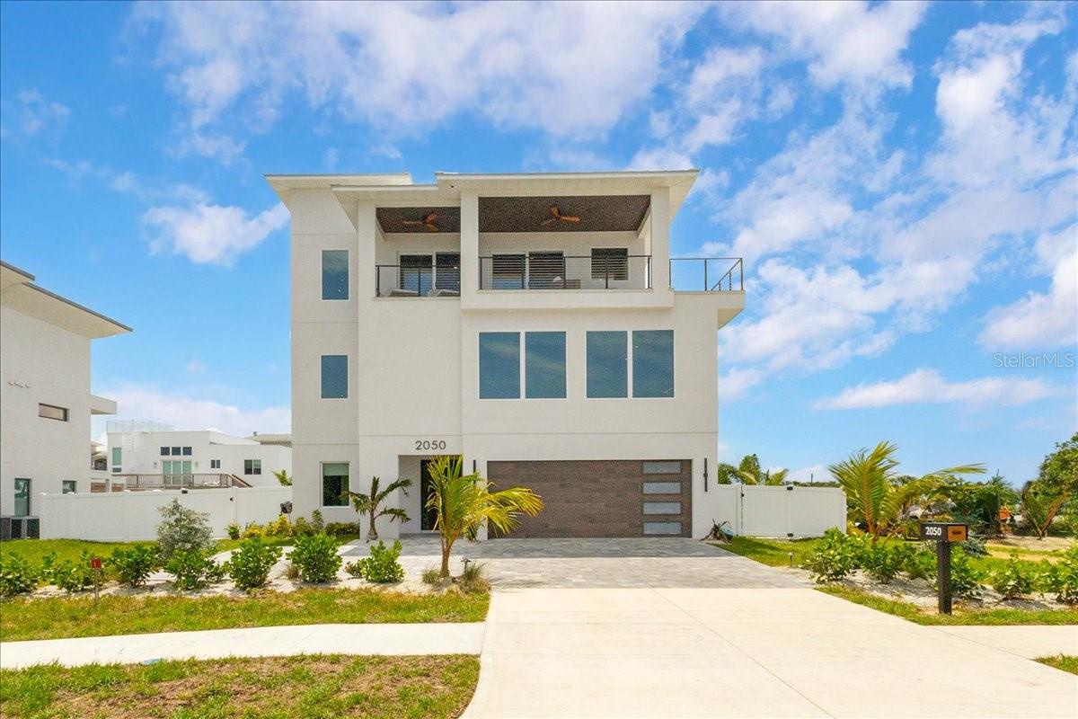 Cocoa Beach, Florida, 32931, United States, 5 Bedrooms Bedrooms, ,4 BathroomsBathrooms,Residential,Active,1954419