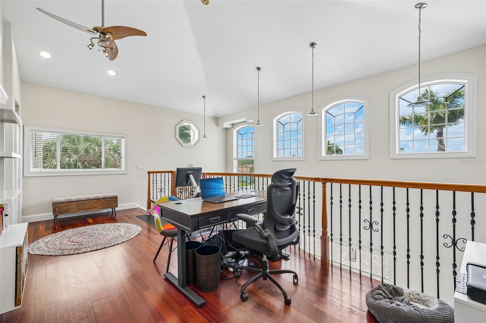 St Petersburg, Florida, 33703, United States, 5 Bedrooms Bedrooms, ,3 BathroomsBathrooms,Residential,Active,2051998