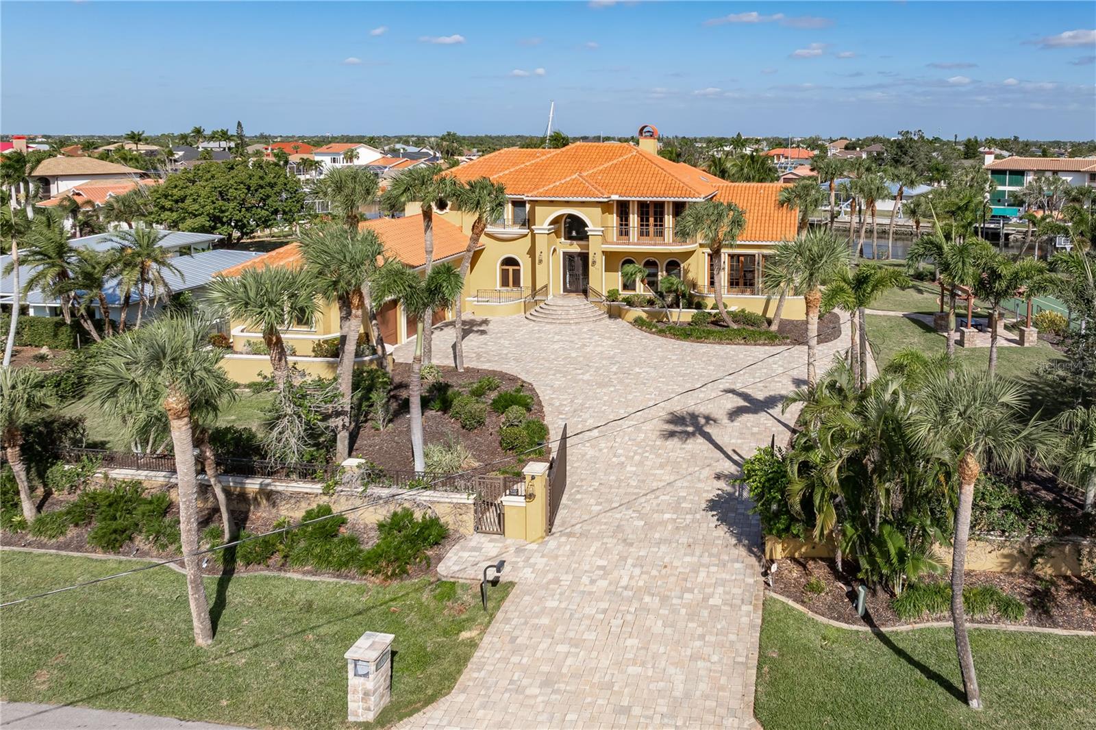 Port Charlotte, Florida, 33952, United States, 5 Bedrooms Bedrooms, ,9 BathroomsBathrooms,Residential,Active,2006954