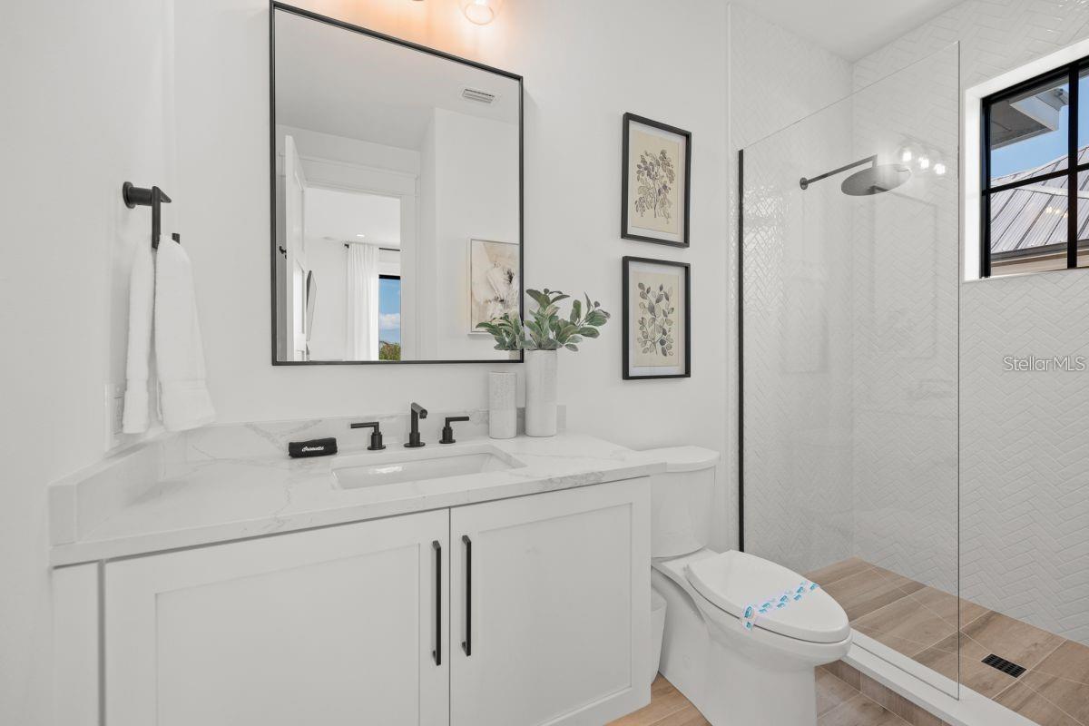 Sarasota, Florida, 34242, United States, 7 Bedrooms Bedrooms, ,8 BathroomsBathrooms,Residential,Active,1773223