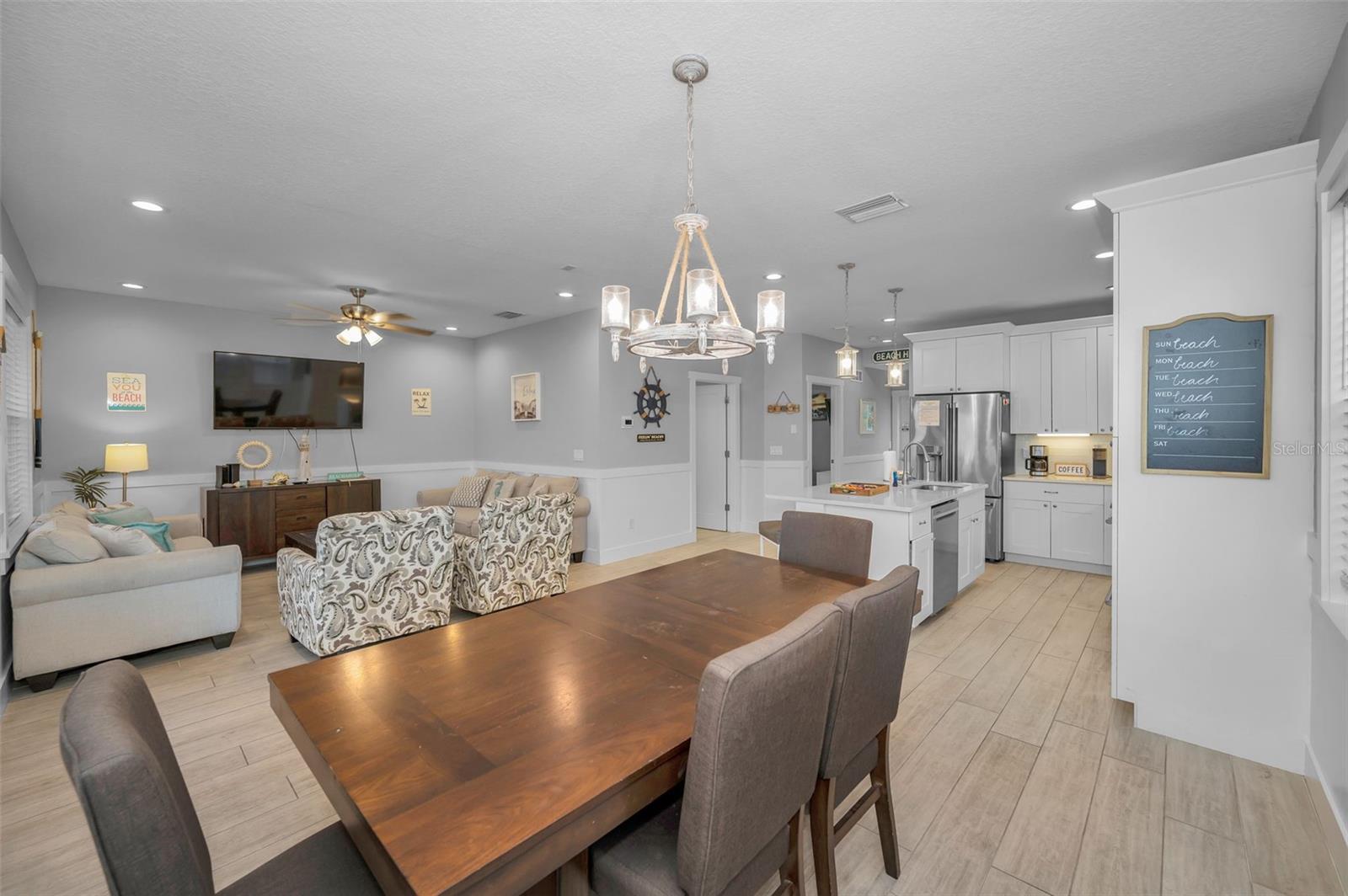 Indian Rocks Beach, Florida, 33785, United States, 4 Bedrooms Bedrooms, ,4 BathroomsBathrooms,Residential,Active,2007261