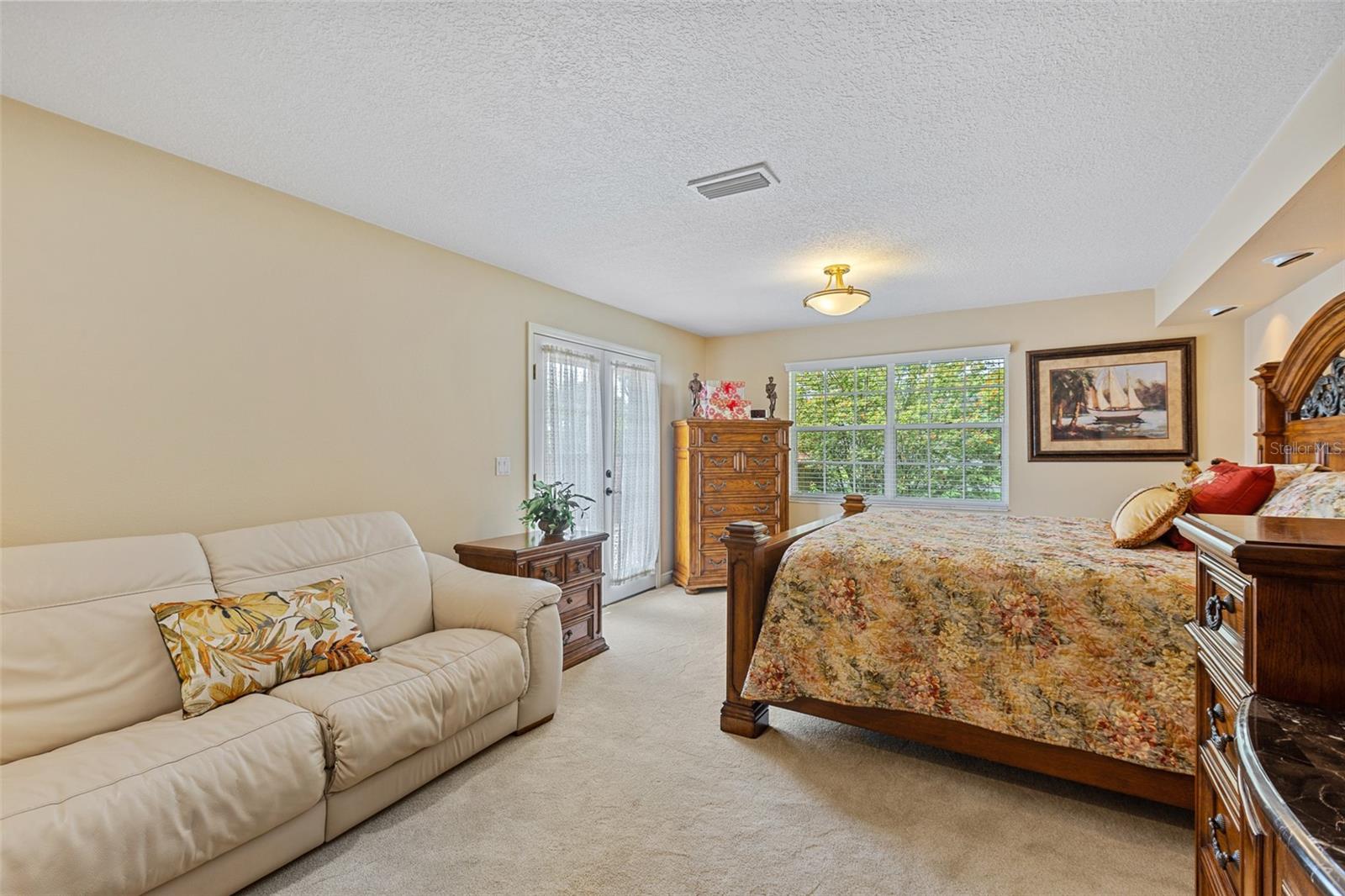 Port Orange, Florida, 32128, United States, 4 Bedrooms Bedrooms, ,6 BathroomsBathrooms,Residential,Active,1797944