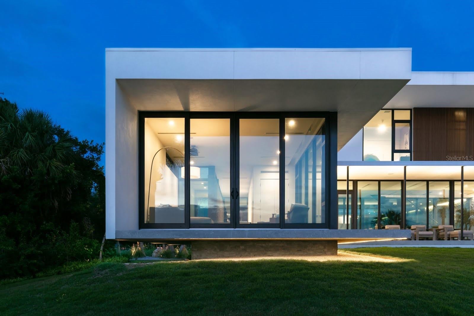 Sarasota, Florida, 34239, United States, 5 Bedrooms Bedrooms, ,5 BathroomsBathrooms,Residential,Active,2011197