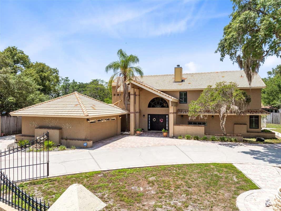 4674 HALL RD, ORLANDO, FL 32817 | RE/MAX