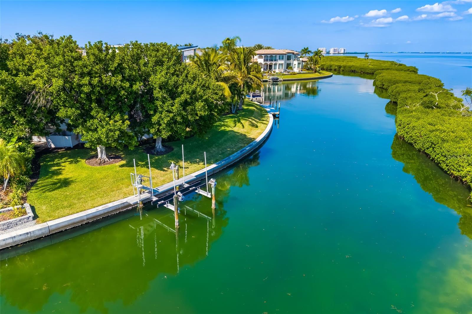 Longboat Key, Florida, 34228, United States, 3 Bedrooms Bedrooms, ,4 BathroomsBathrooms,Residential,Active,1995265