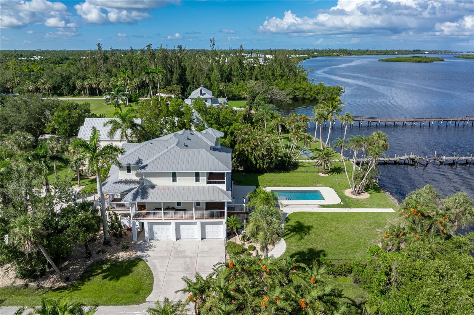 Punta Gorda, Florida, 33982, United States, 5 Bedrooms Bedrooms, ,4 BathroomsBathrooms,Residential,Active,1905353