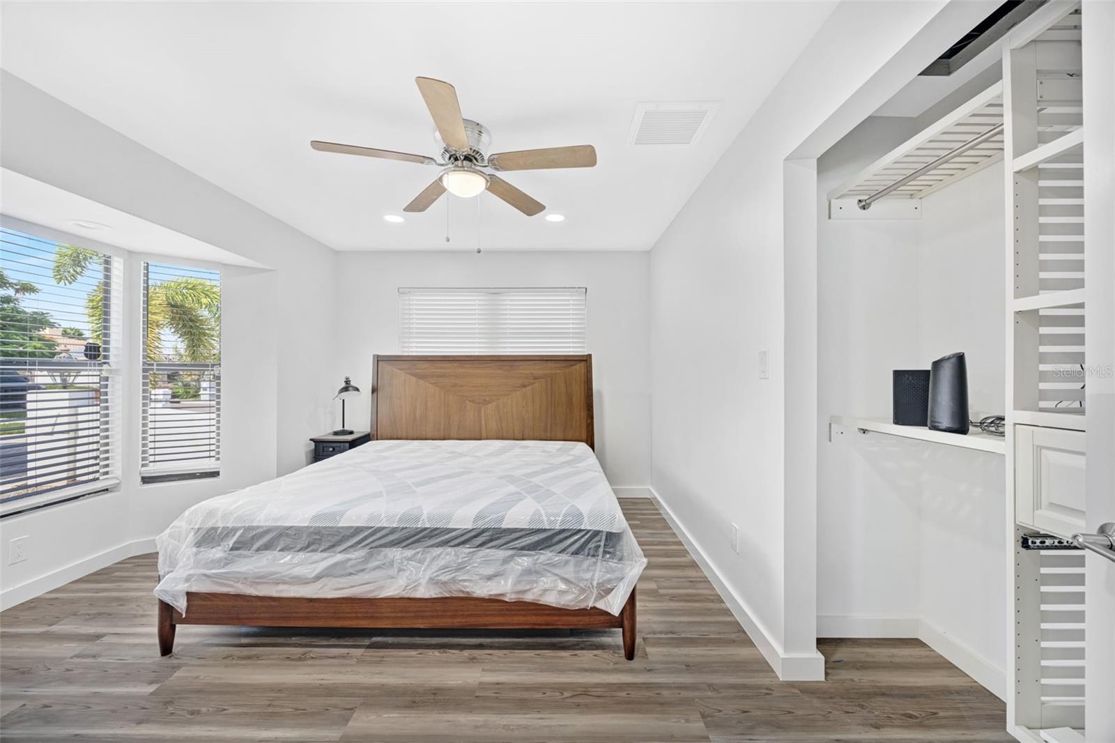 Clearwater Beach, Florida, 33767, United States, 3 Bedrooms Bedrooms, ,2 BathroomsBathrooms,Residential,Active,1894990