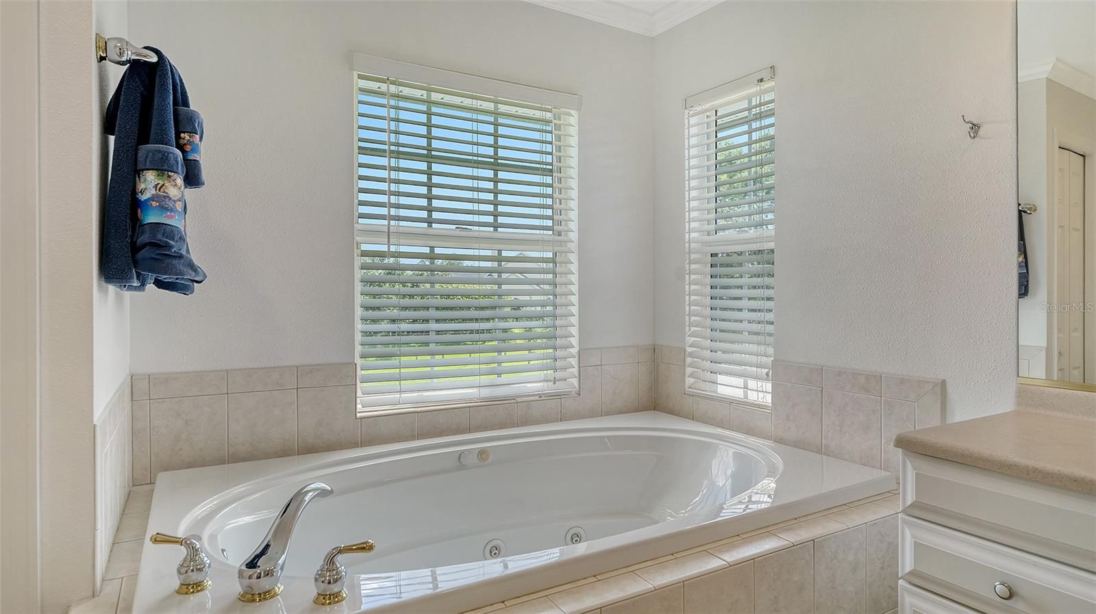 Sarasota, Florida, 34241, United States, 5 Bedrooms Bedrooms, ,4 BathroomsBathrooms,Residential,Active,1888985