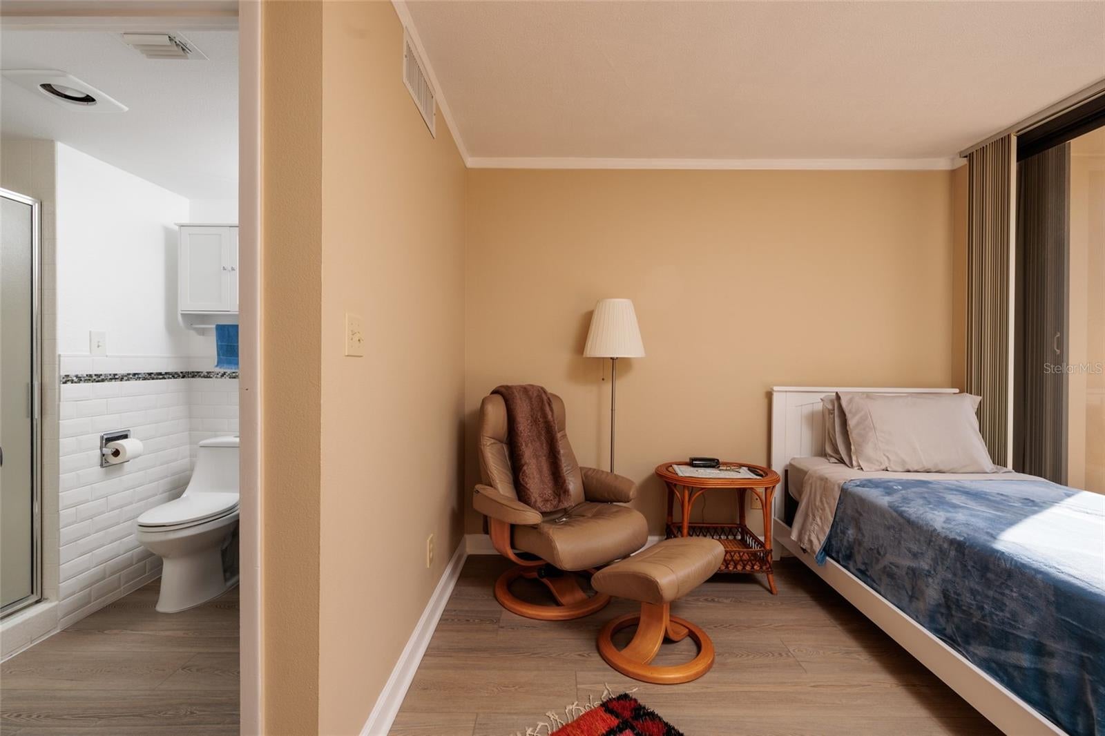 St Petersburg, Florida, 33707, United States, 4 Bedrooms Bedrooms, ,5 BathroomsBathrooms,Residential,Active,1985578