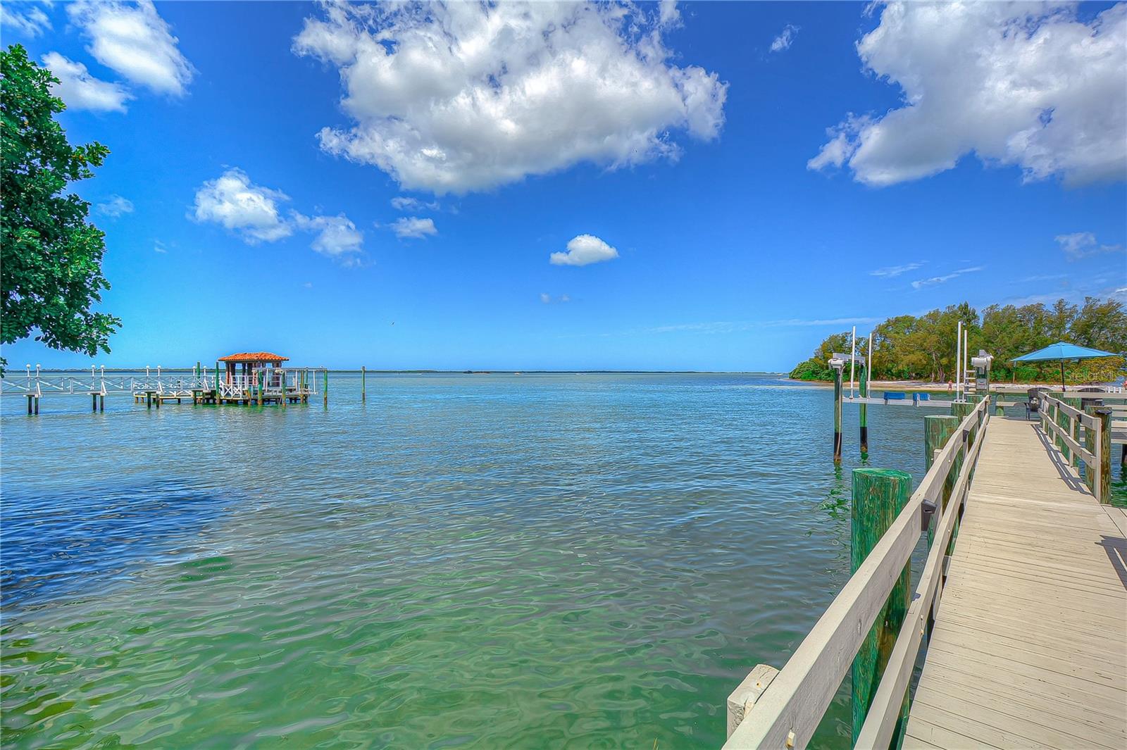 Dunedin, Florida, 34698, United States, 3 Bedrooms Bedrooms, ,3 BathroomsBathrooms,Residential,Active,1994972