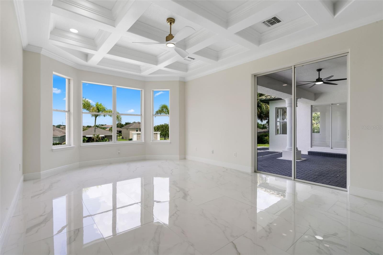 Davenport, Florida, 33837, United States, 5 Bedrooms Bedrooms, ,4 BathroomsBathrooms,Residential,Active,1963263